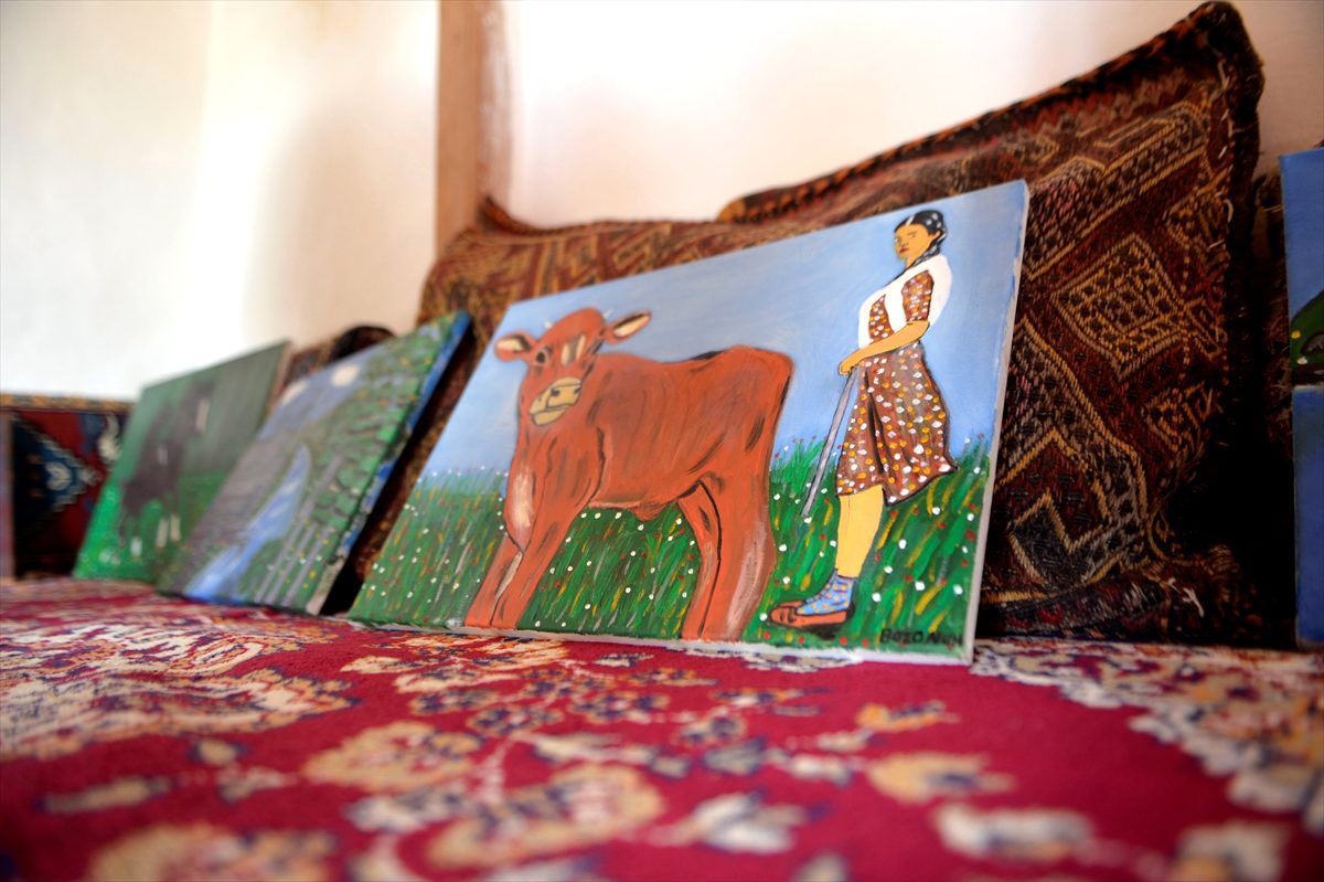 Besici ressam sergi açmak istiyor