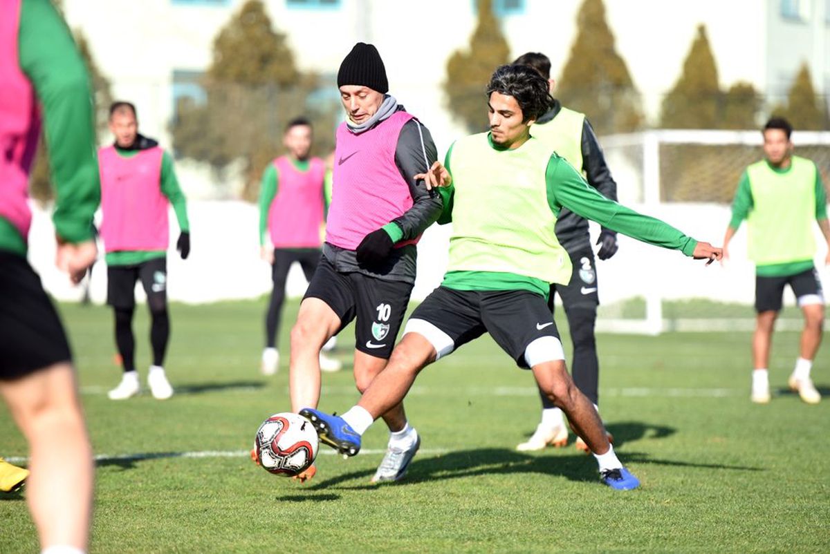 Denizlispor\'da Trabzonspor mesaisi devam ediyor