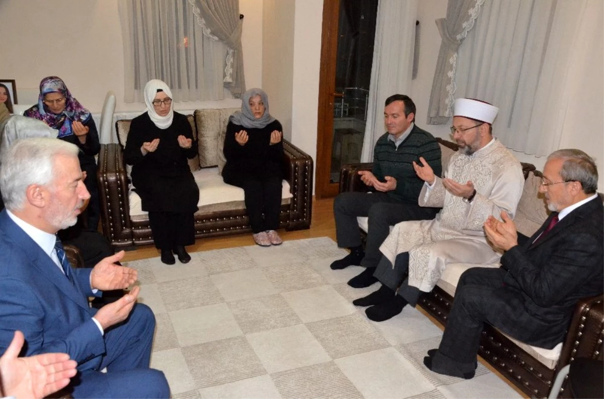Diyanet İşleri Başkanı Ali Erbaş, Ceren Özdemir\'in ailesine taziye ziyaretinde bulundu