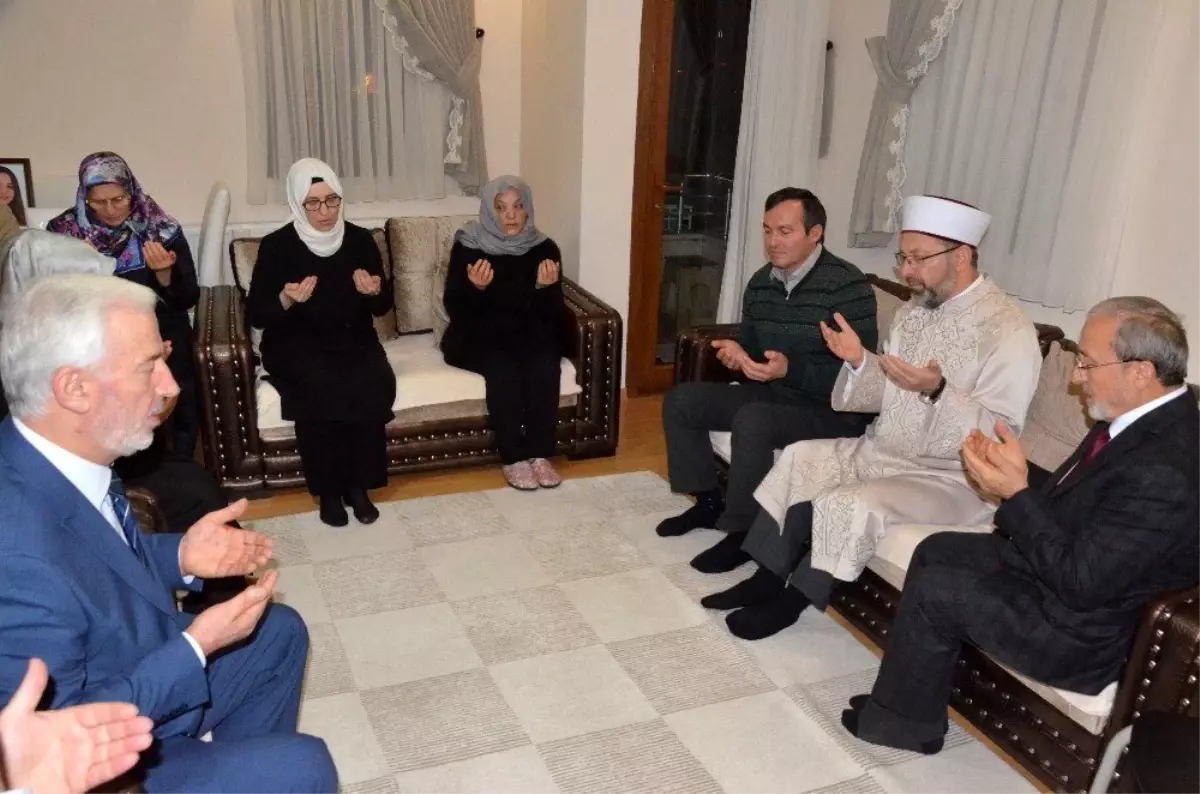 Diyanet İşleri Başkanı Erbaş: "Katillere hukuk çerçevesi içerisinde en ağır cezanın verilmesini...