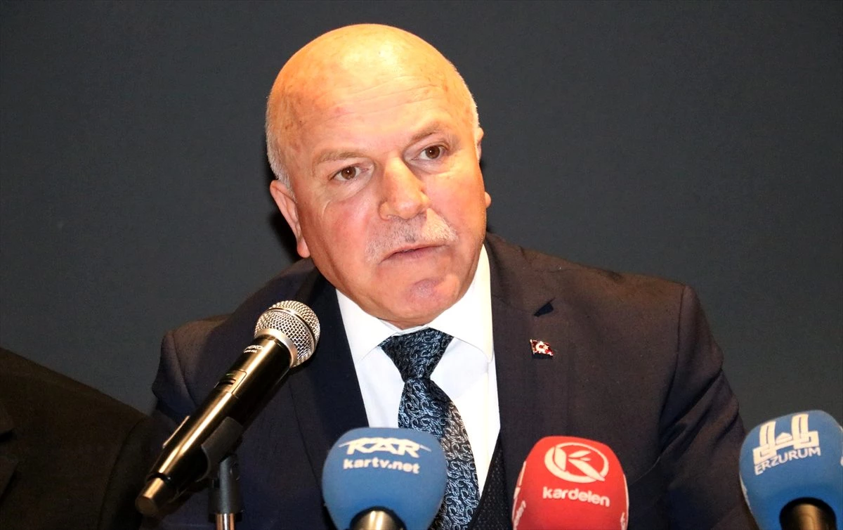 Erzurumspor Onursal Başkanı Mehmet Sekmen\'den transfer açıklaması Açıklaması