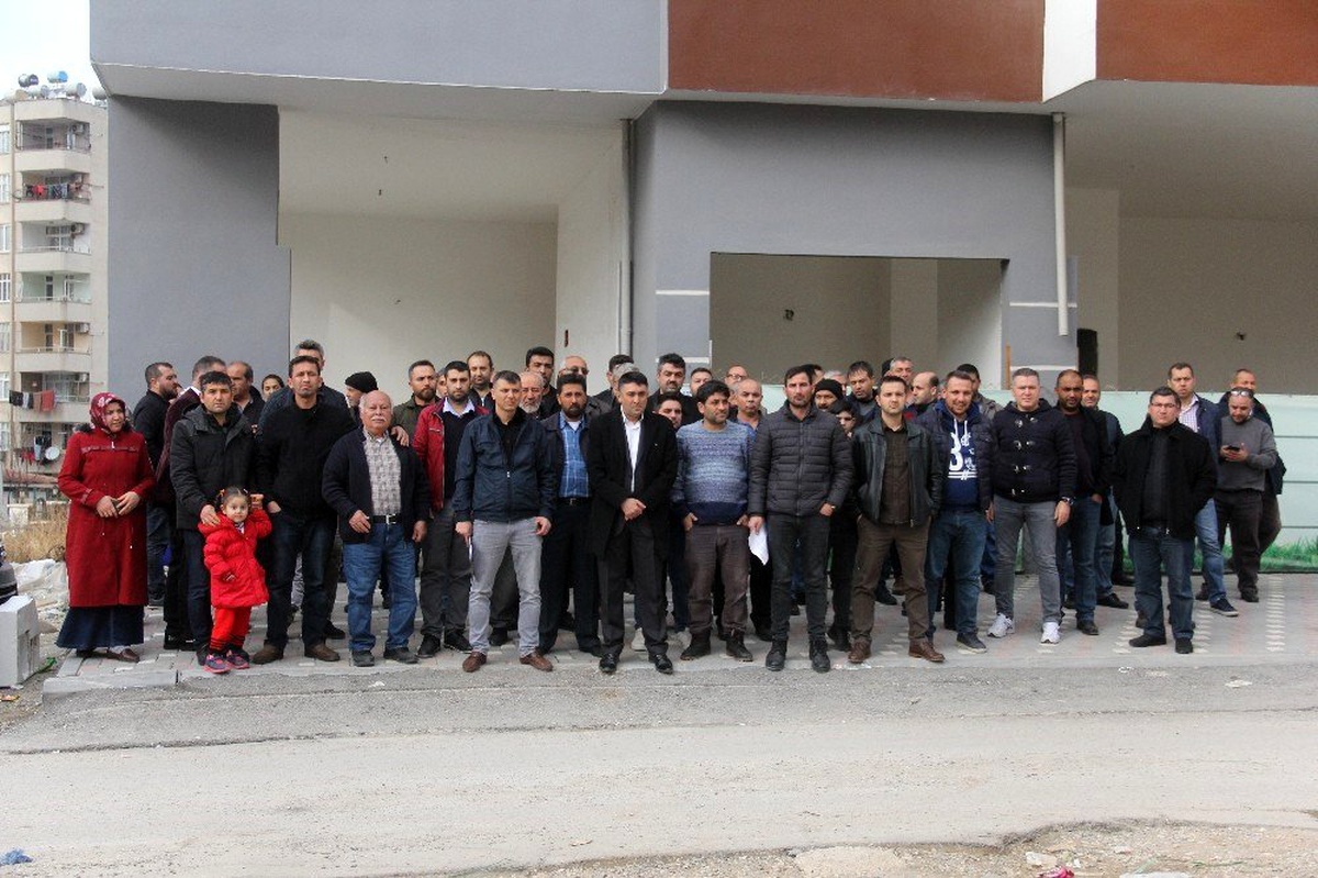 Ev inşaatı bitmeyen kadının gözyaşları