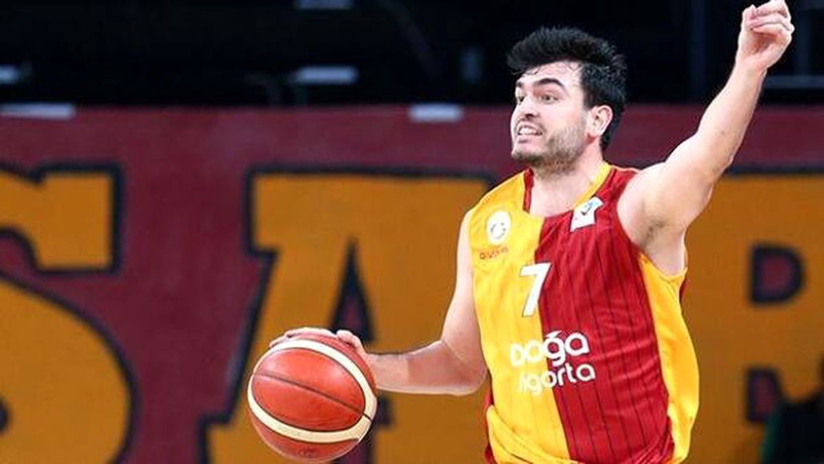 Galatasaray Doğa Sigorta\'da Yiğit Arslan bir ay parkelerden uzak kalacak