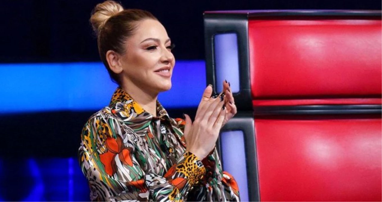 Hadise\'nin Seda Sayan\'la paylaştığı fotoğraftaki Beyaz Öztürk detayı herkesi güldürdü