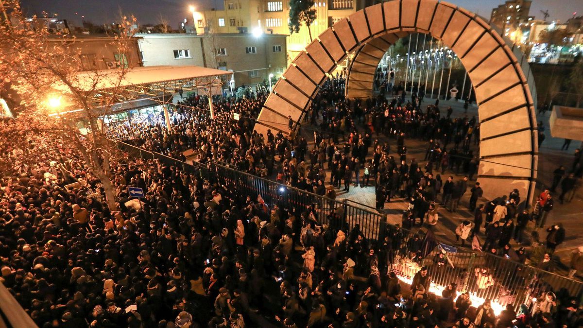 İran\'da protestolar - Tahran Emniyet Müdürü: İtidalli davranıyoruz, gerçek mermi kullanmadık