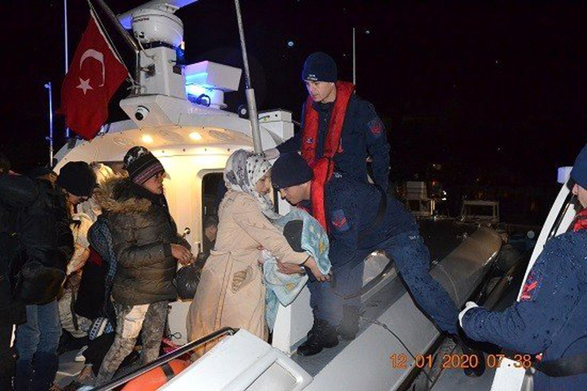 İzmir\'de 253 kaçak göçmen yakalandı