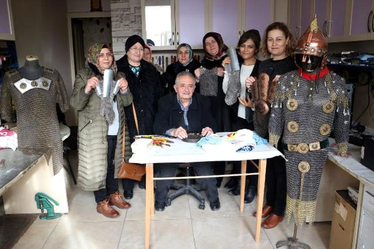 Kadına şiddete tepki için çeyizlik zırh yapıyorlar
