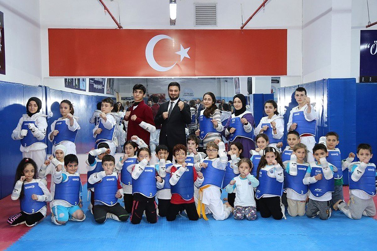 Kağıthane\'de geleceğin şampiyonları yetişiyor