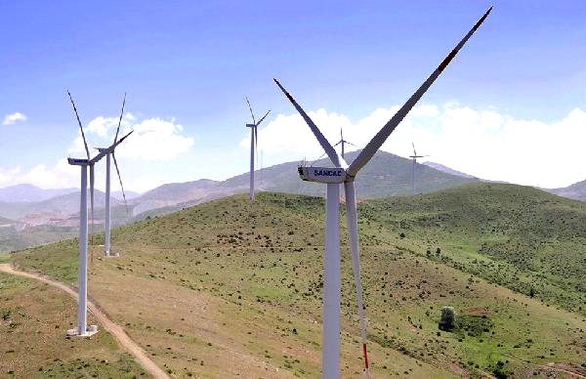Kolejin kampüslerinde rüzgardan elektrik üretilecek