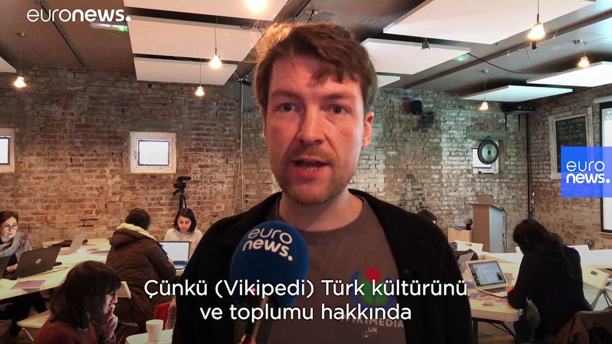 Londra\'da Türkçe konuşanlara Vikipedi eğitimi