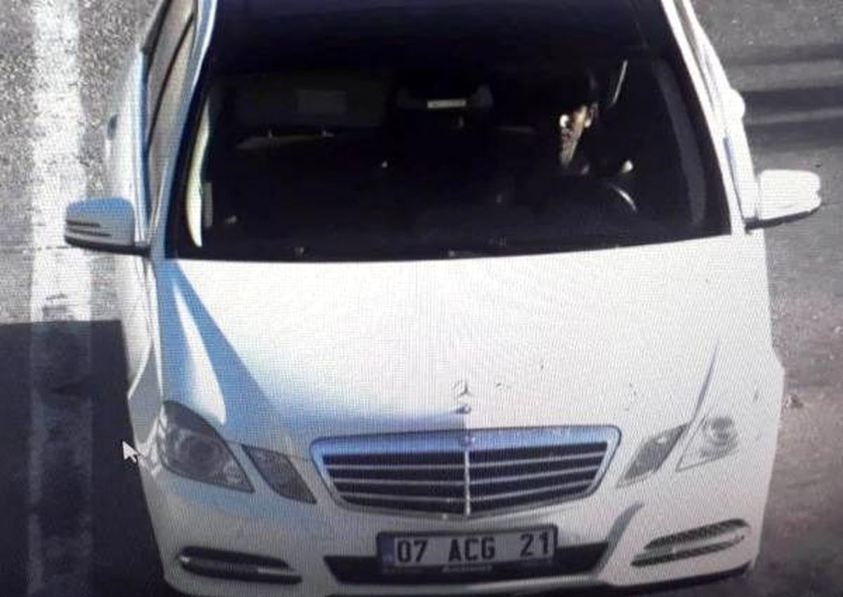 Lüks otomobili çaldı, JASAT dedektiflerinden kaçamadı