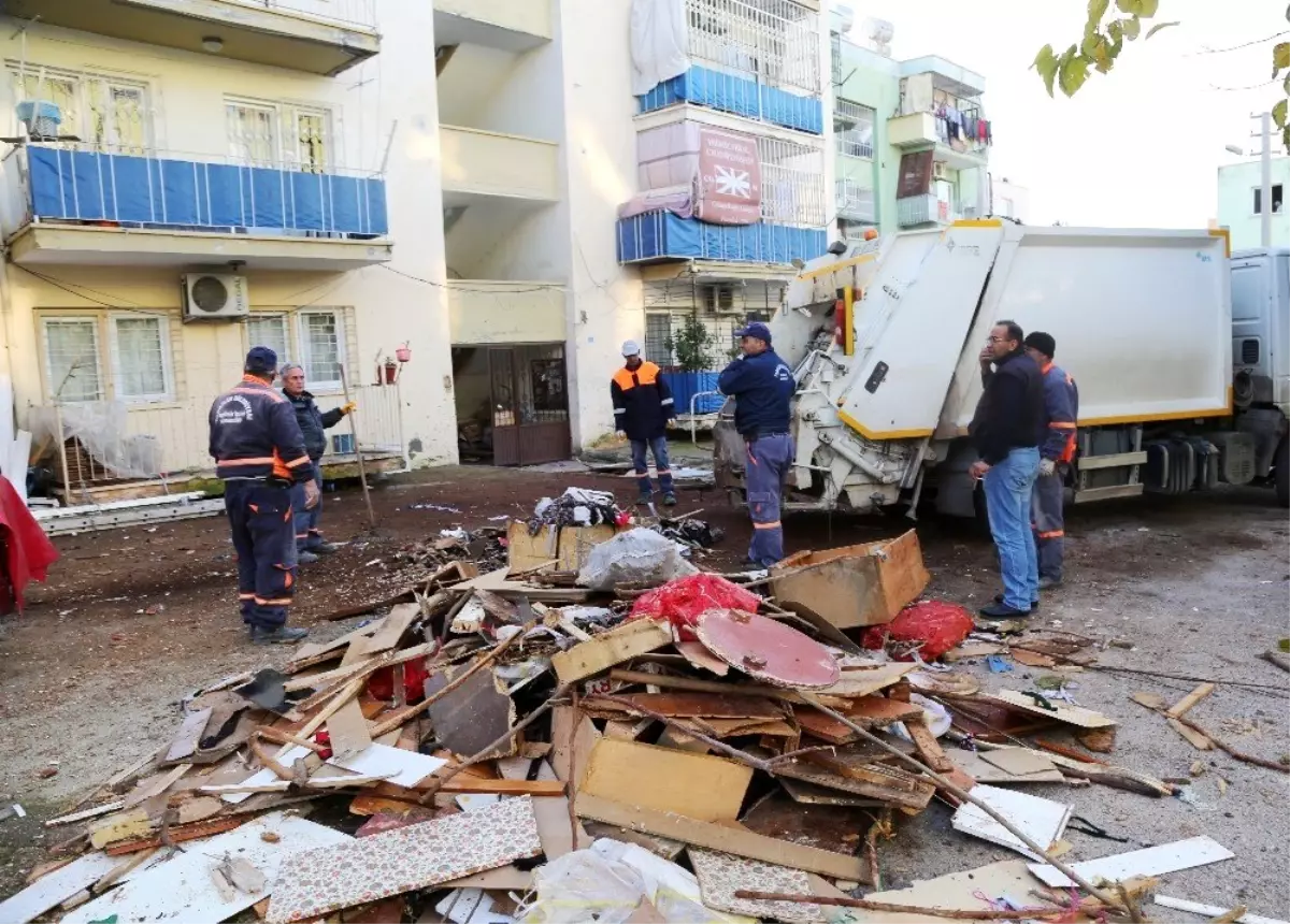 Mersin\'de bir evden 10 ton çöp çıktı