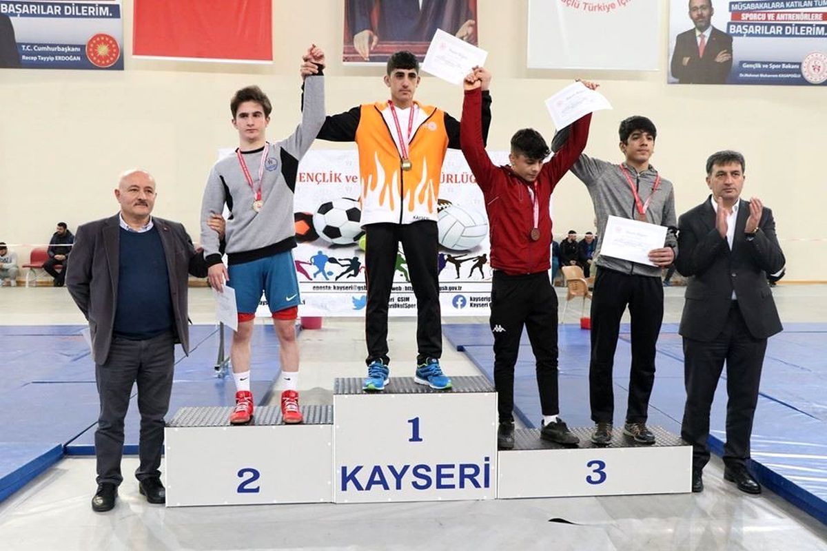 Okullar arası Genç A Güreş Grup müsabakaları tamamlandı