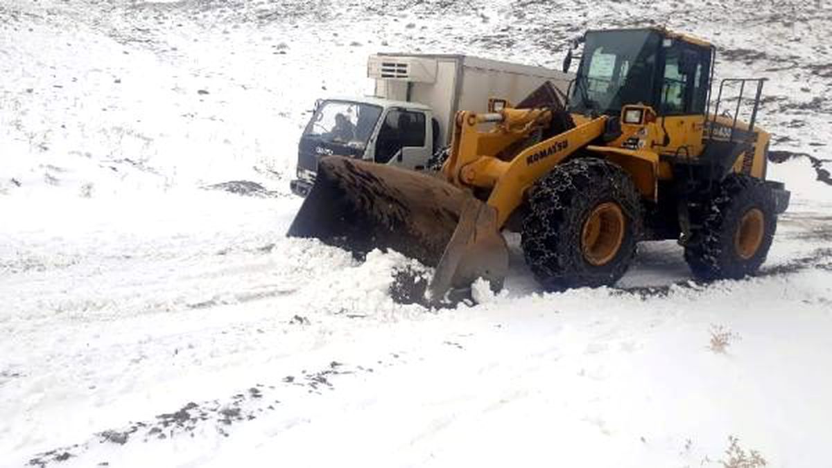 Pervari\'de kardan kapanan 30 köy yolu açıldı