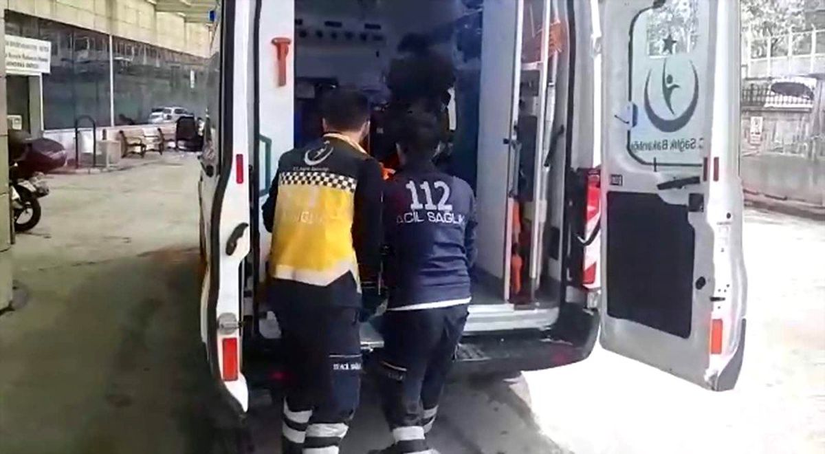 Siirt\'te tarım aracı devrildi: 1 yaralı