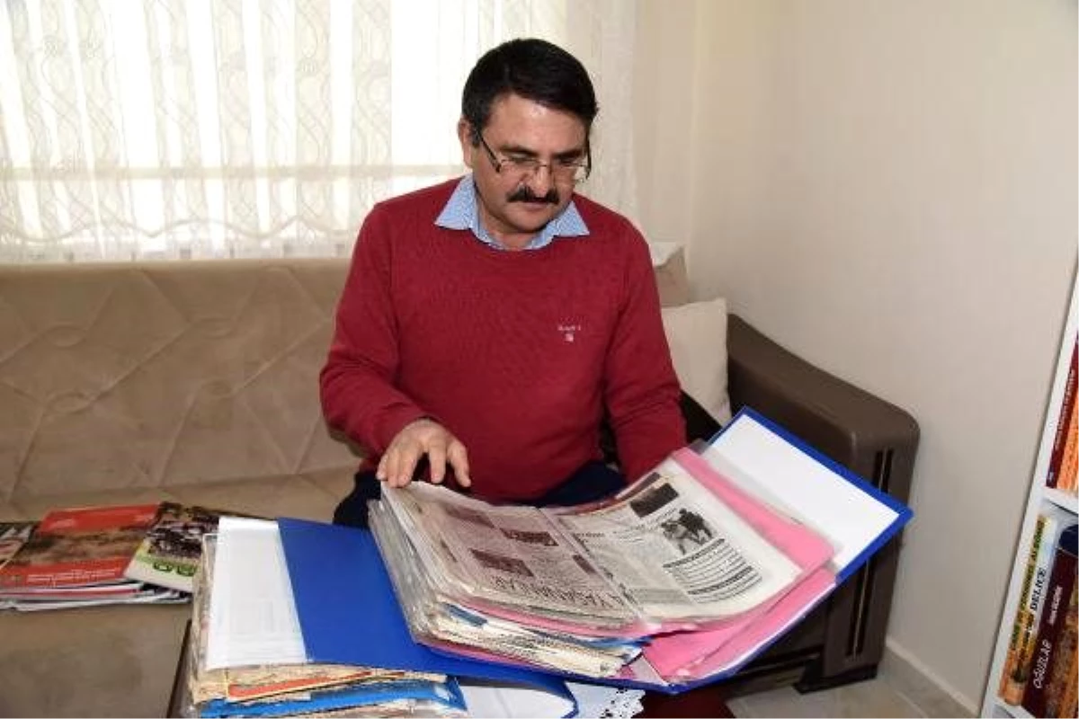 Sınıf öğretmeni, 33 yıldır yerel gazetelerin arşivini tutuyor