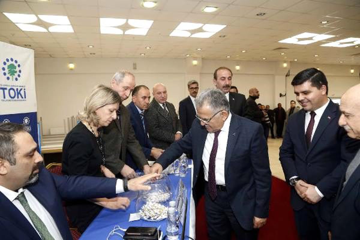 Tomarza\'da 277 TOKİ konutunun sahibi kura ile belirlendi