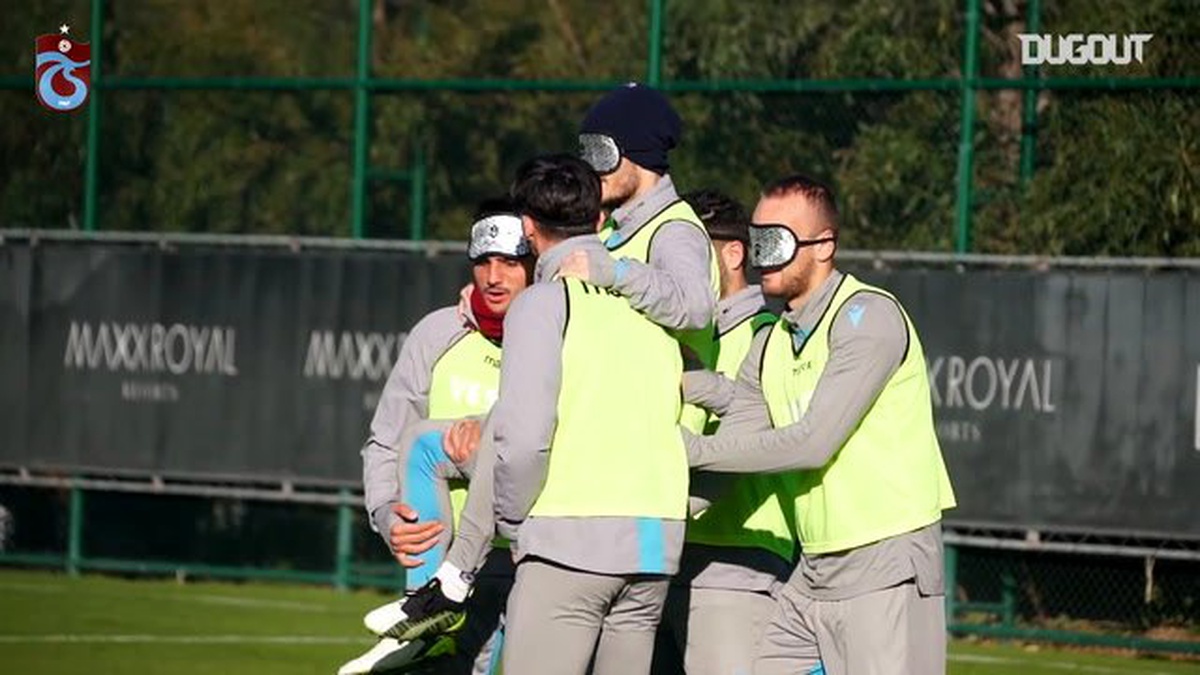 Trabzonspor\'un Antrenmanında Eğlenceli Dakikalar