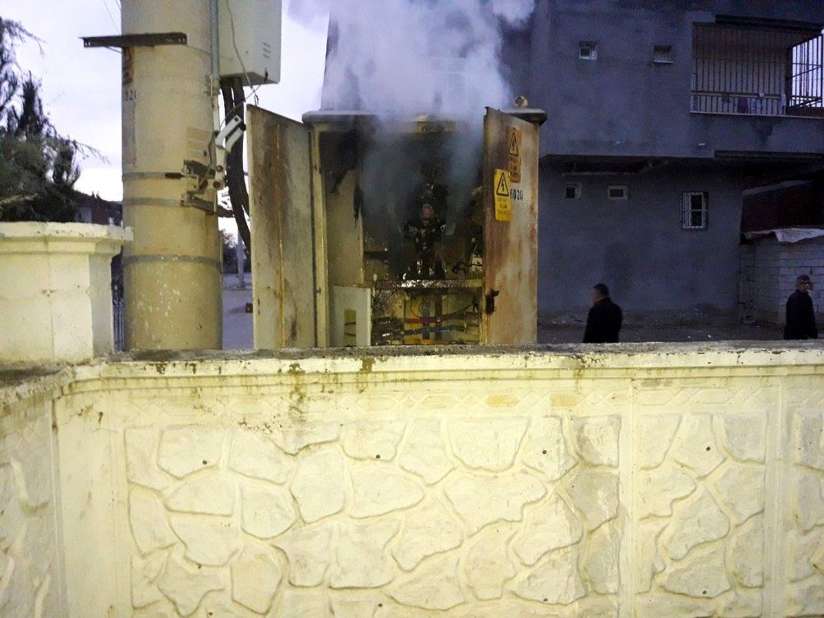 Trafo önce alev aldı, sonra bomba gibi patladı