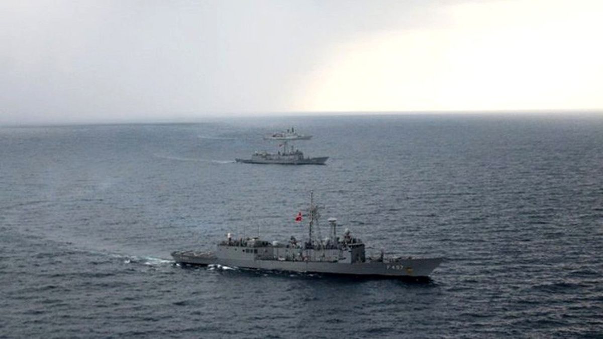 Türk Deniz Grubu\'ndan Orta Akdeniz\'de geçiş eğitimi