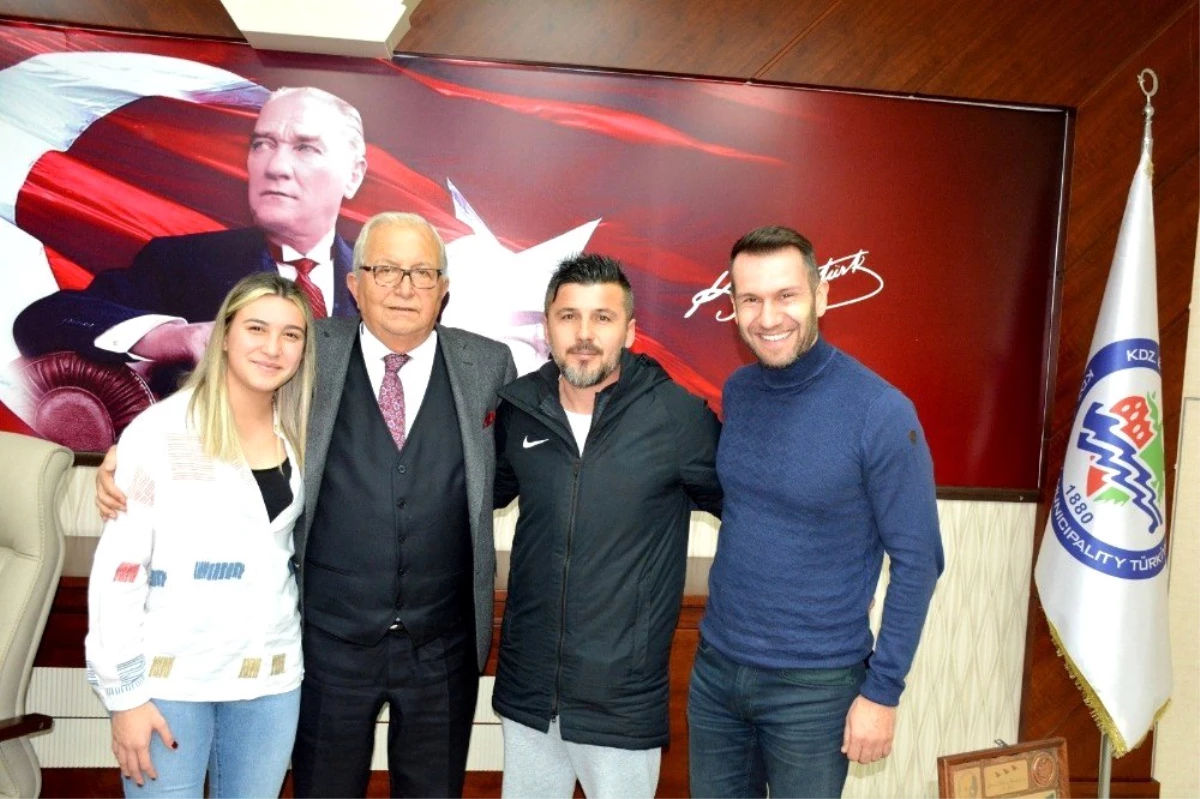 Zonguldaklı Milli futbolcu Ece Türkoğlu;