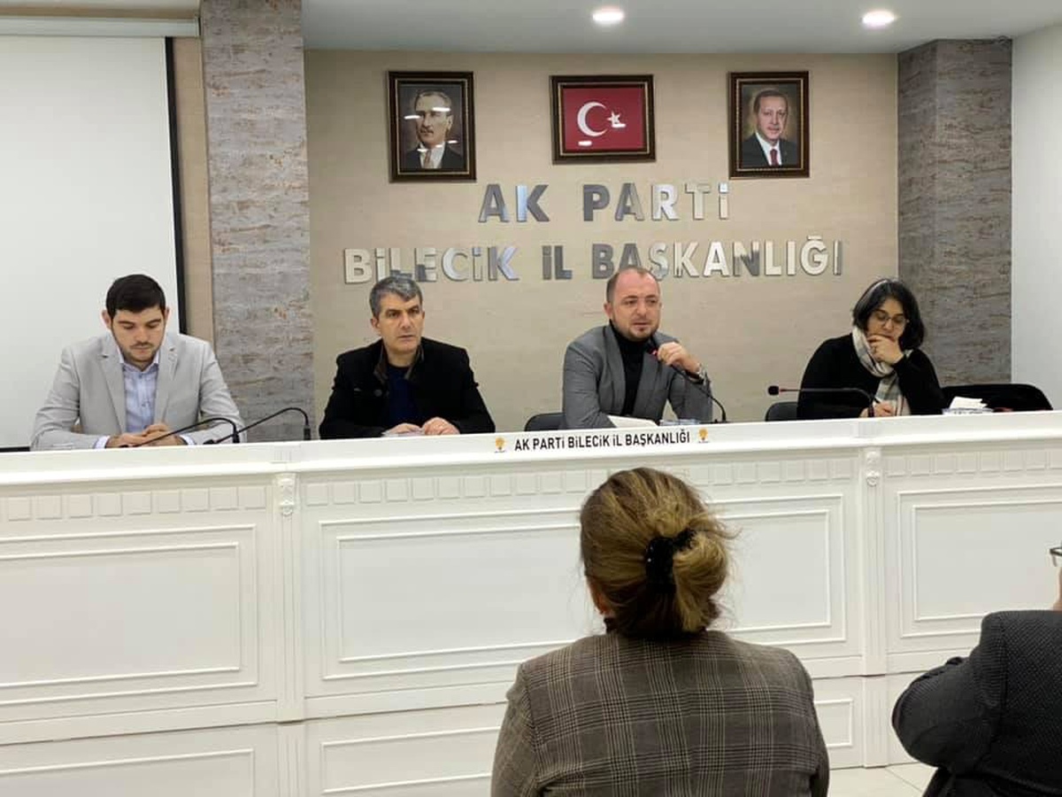 AK Parti İl Yönetim Kurulu toplantısı yapıldı