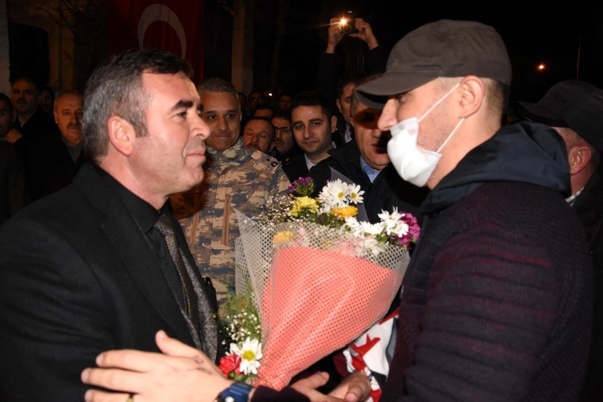 Bursalı gaziye coşkulu karşılama