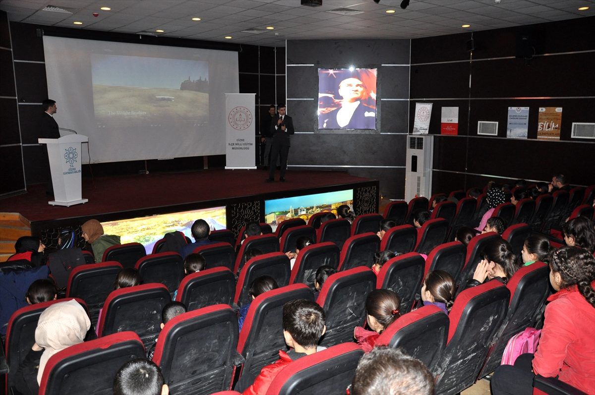 Cizre\'de THY personeli öğrencilere mesleki tecrübelerini anlattı