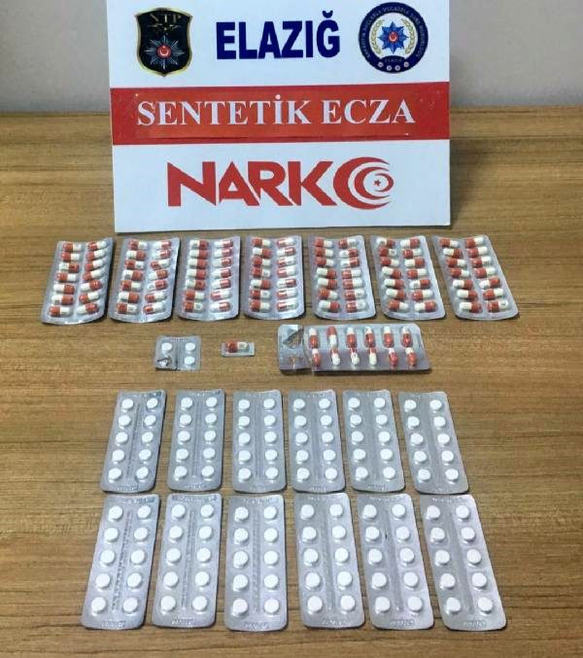 Elazığ\'da, yeşil reçeteyle satılan 231 hap ele geçirildi