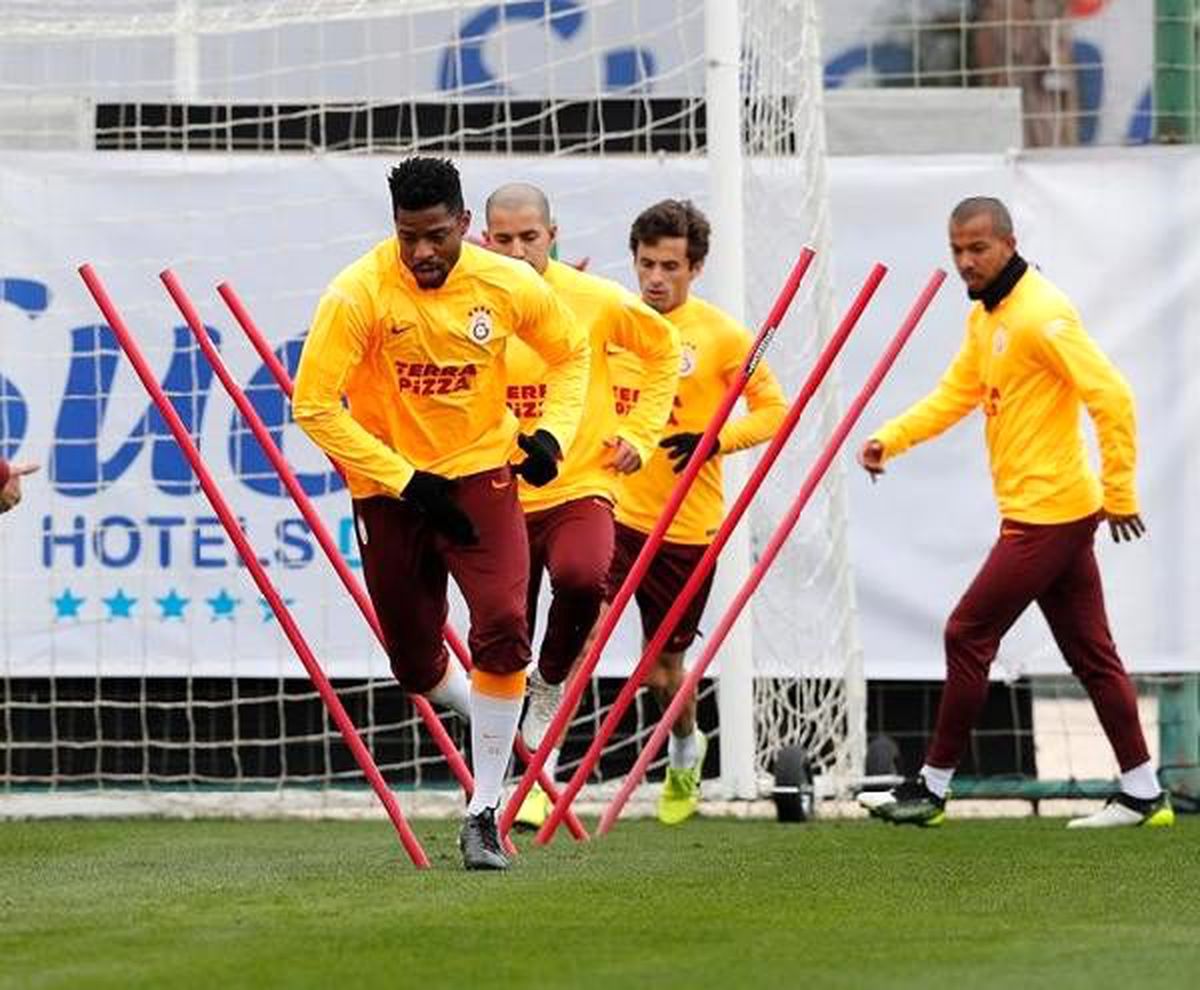 Galatasaray\'ın Antalya kampı sona erdi