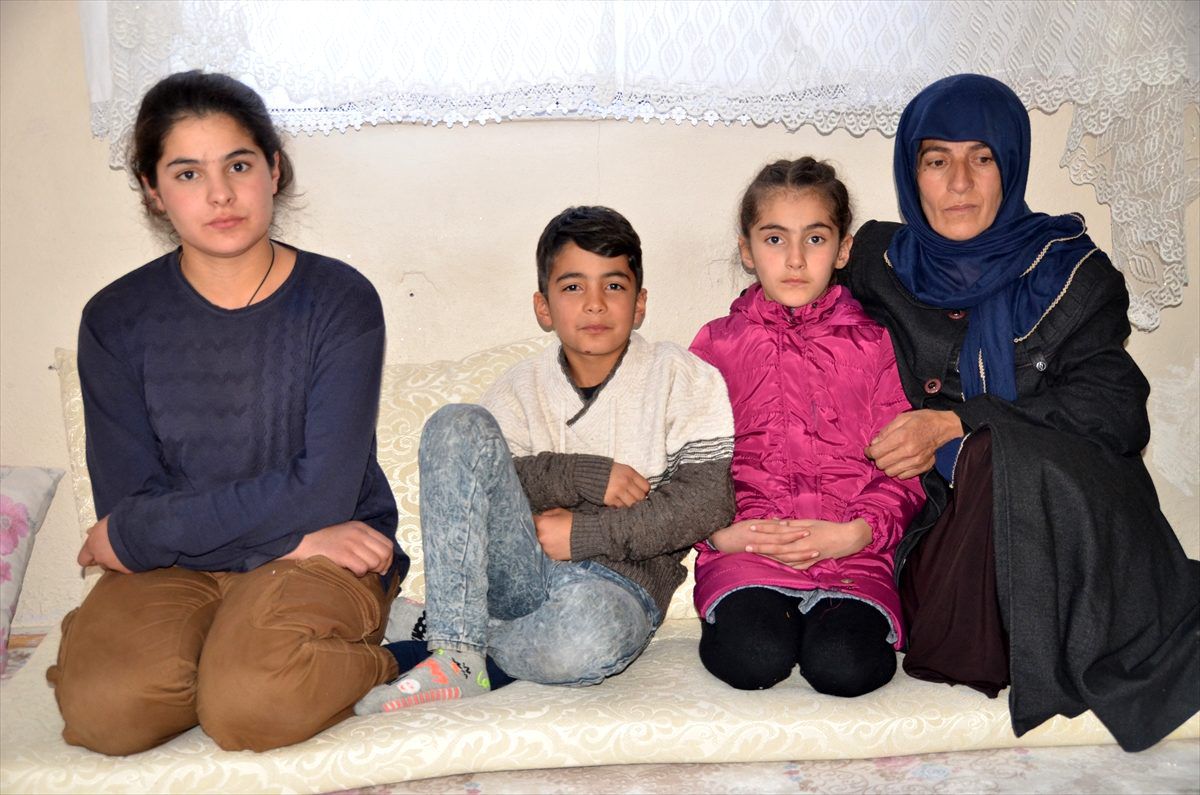 Hakkari\'de sobadan sızan karbonmonoksitten etkilenen 4 kardeş hastaneden taburcu oldu