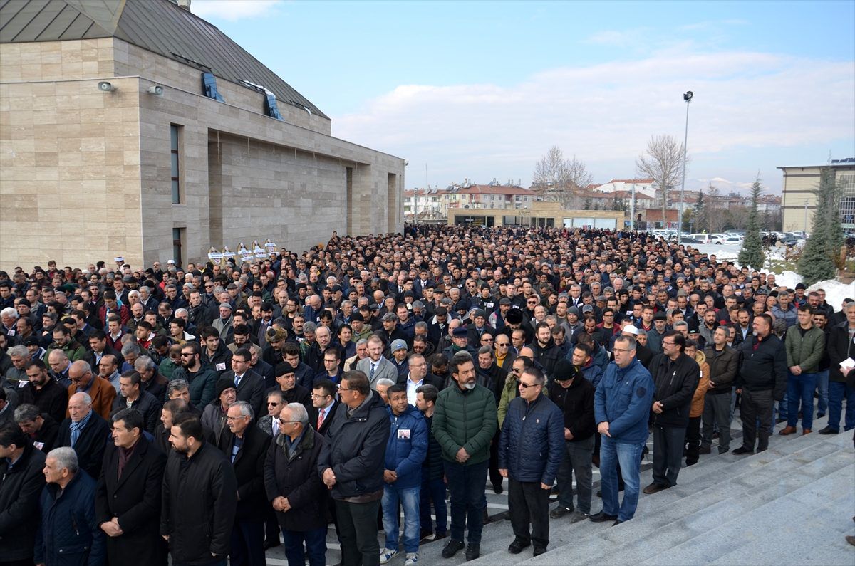Hayırsever iş insanı Babaoğlu toprağa verildi