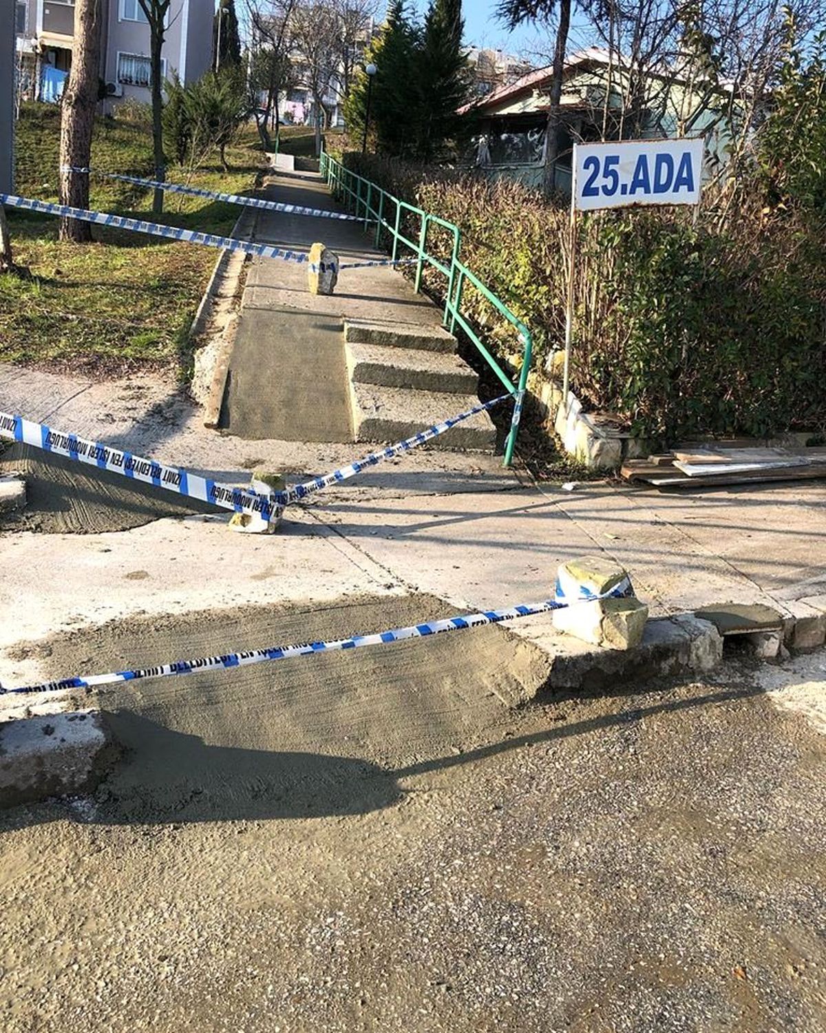 İzmit Belediyesi engelleri ortadan kaldırıyor