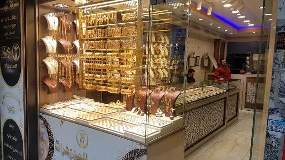 Kağıthane\'de soyguncular camı kıramayınca böyle kaçtı