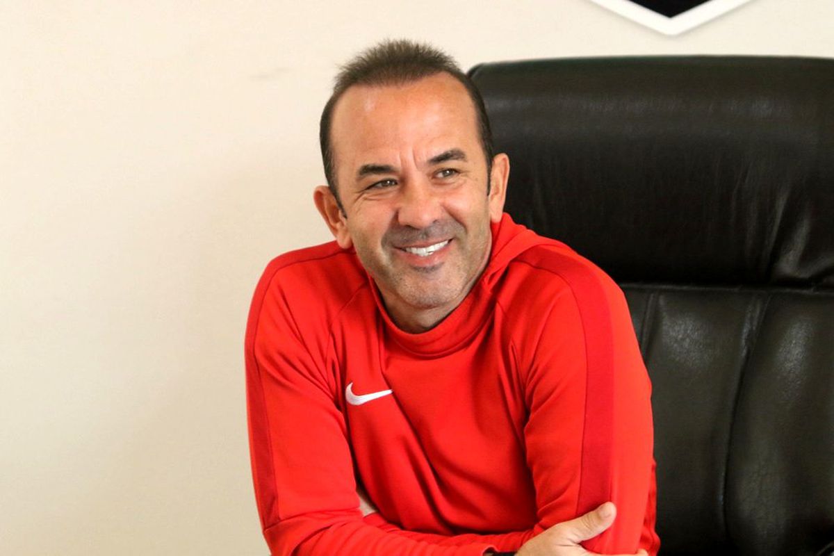 Mehmet Özdilek\'ten transfer açıklaması!