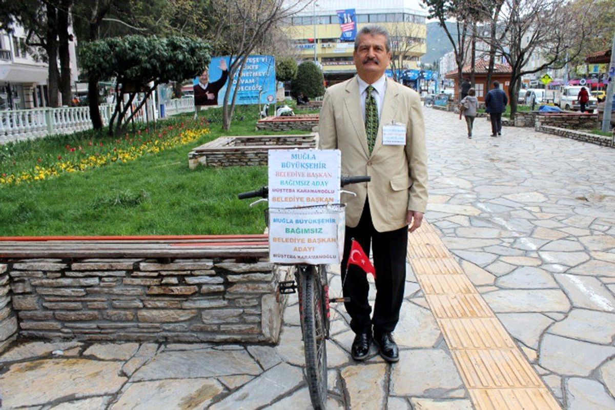 Muğla\'nın bisikletli bağımsız büyükşehir adayı kazada ağır yaralandı
