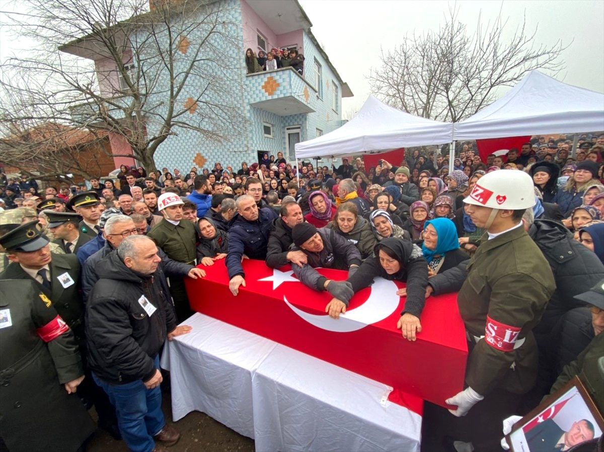 Şehit Uzman Çavuş Günay, Edirne\'de son yolculuğuna uğurlandı