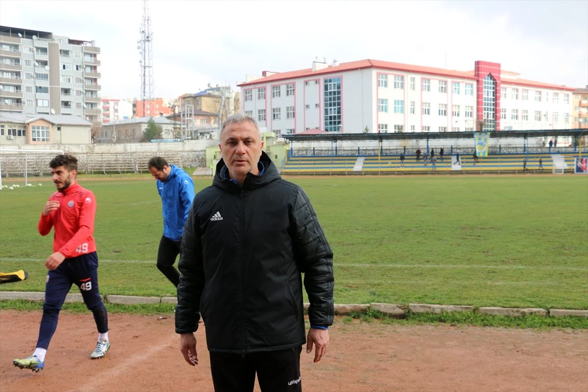 Siirt Özel İdarespor, Bitlis Özgüzelderespor maçını kazanmak istiyor