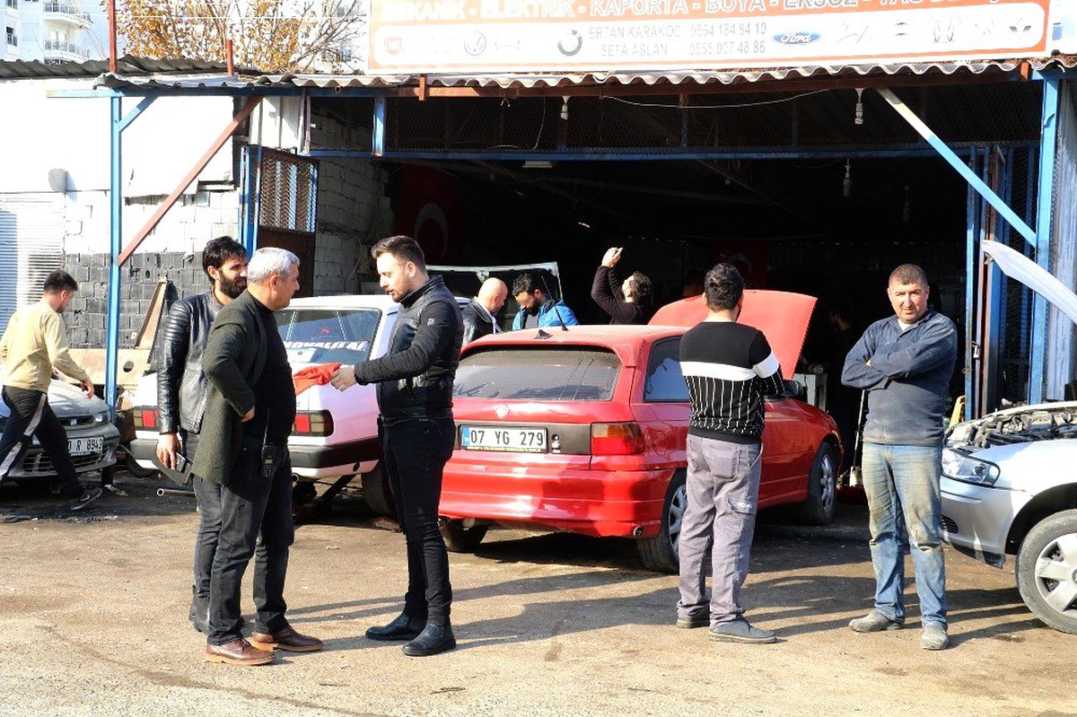 Silahlı otomobil tamiratı kavgası: 1 yaralı