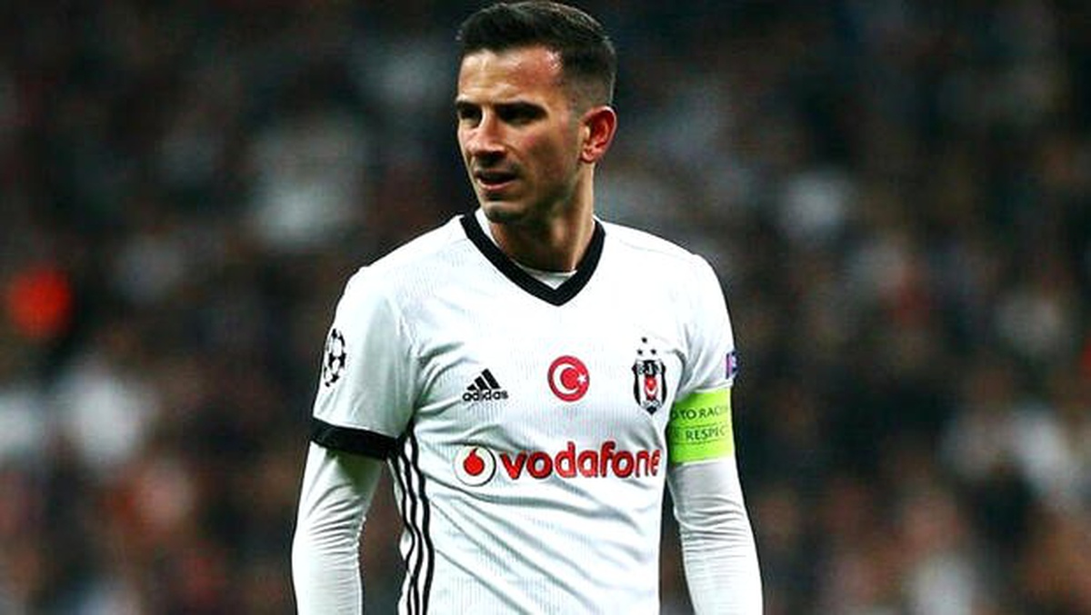 Beşiktaş\'ta flaş Oğuzhan Özyakup gelişmesi!