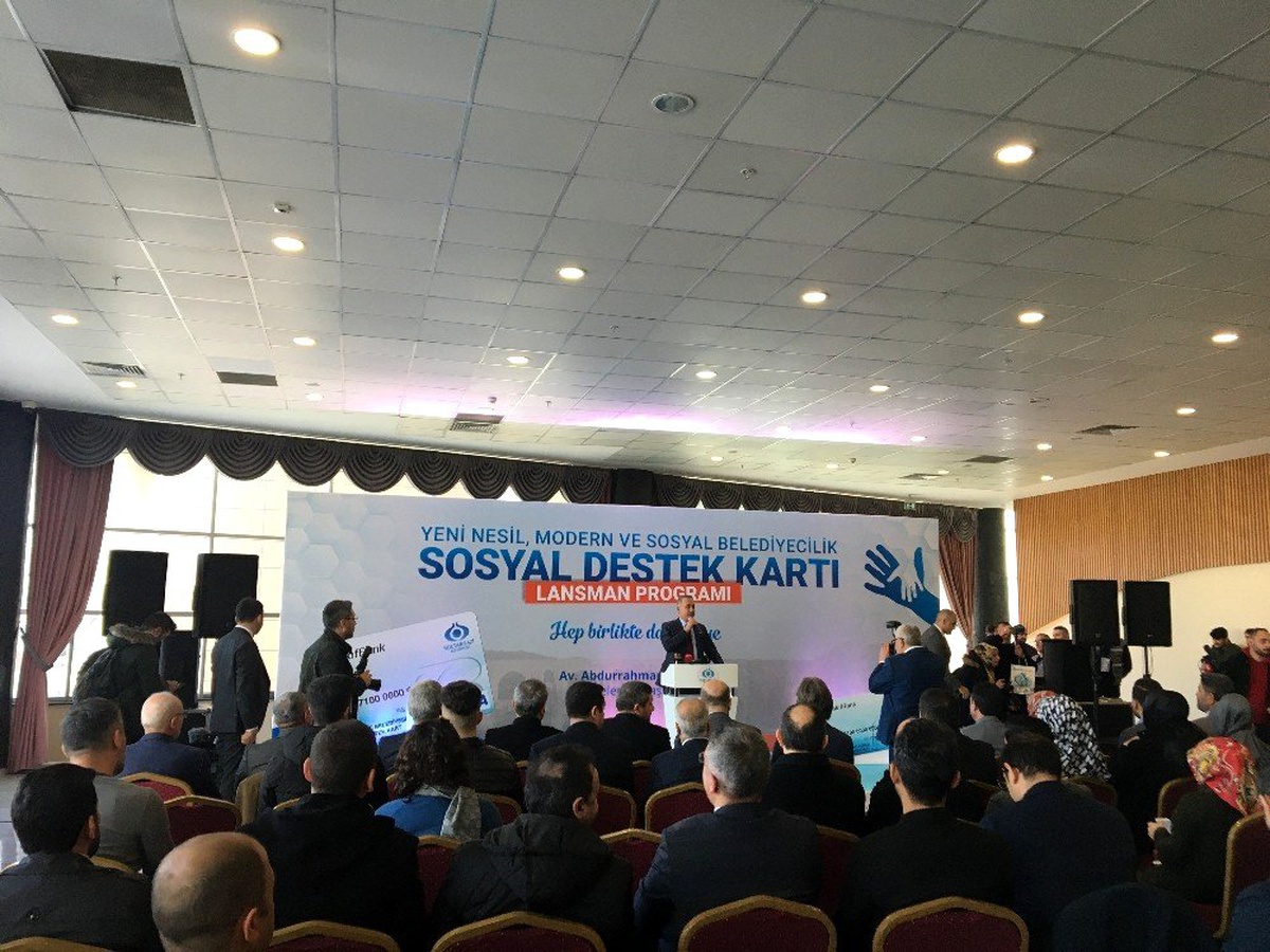 Sultangazi\'de sosyal destek kartı tanıtıldı