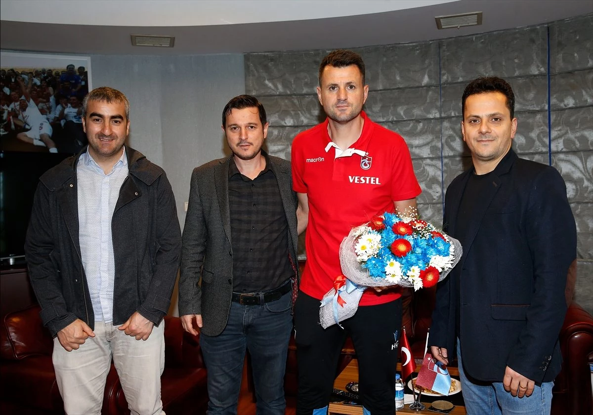 TSYD Trabzon Şubesi, Trabzonspor Teknik Direktörü Çimşir\'i ziyaret etti