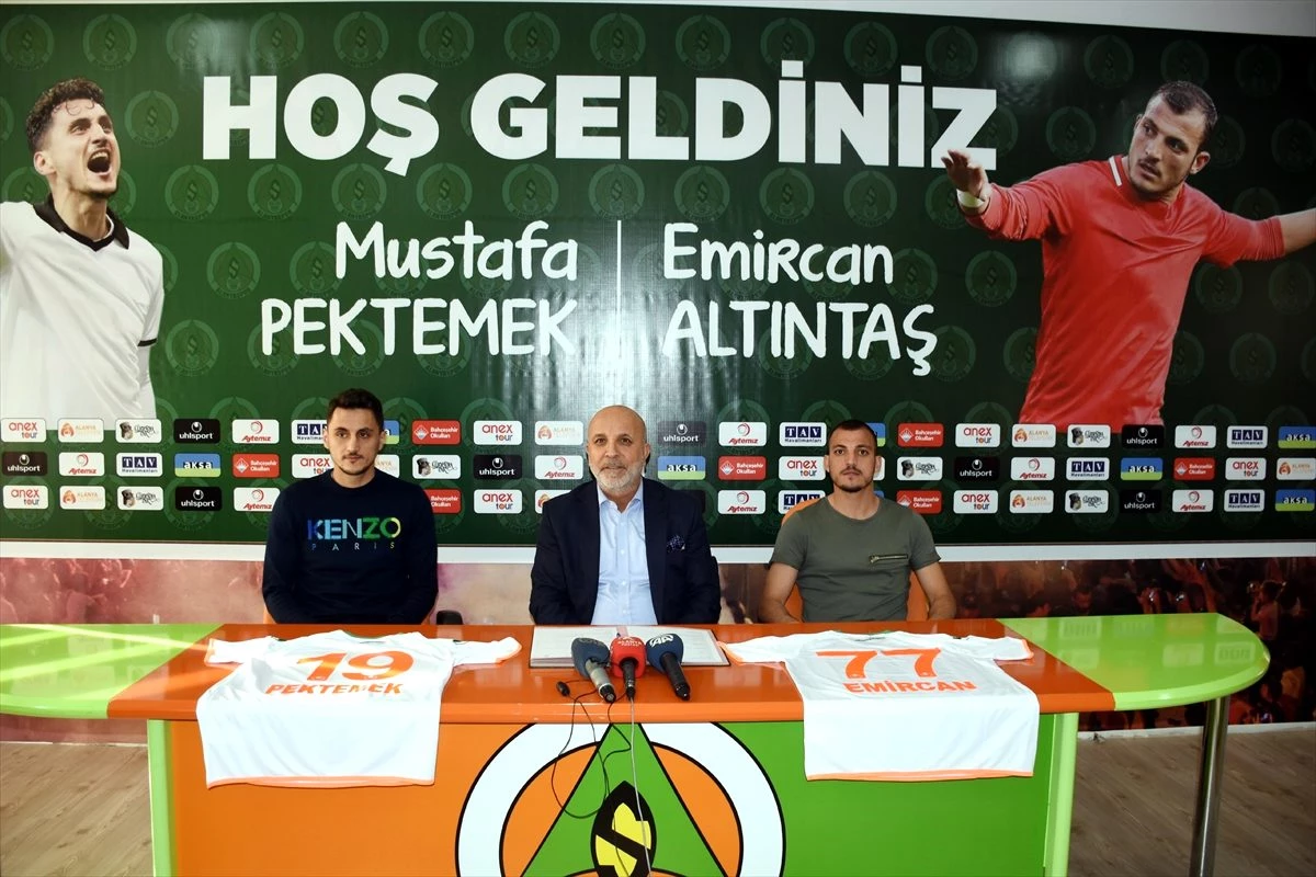 Alanyaspor, Mustafa Pektemek ve Emircan Altıntaş\'la sözleşme imzaladı