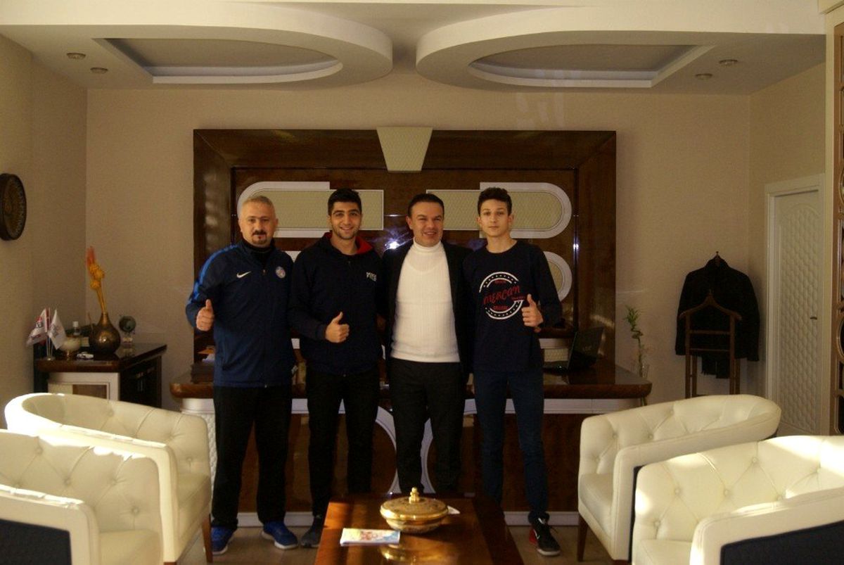 Başarılı sporcular tebrik edildi