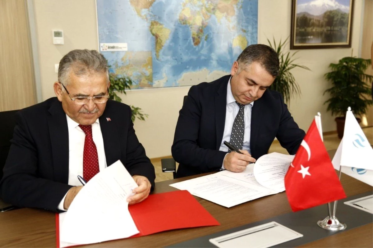 Başkan Büyükkılıç, USHAŞ\'ın Ankara ve İstanbul\'dan sonra üçüncü bürosunu Kayseri\'de açması için...
