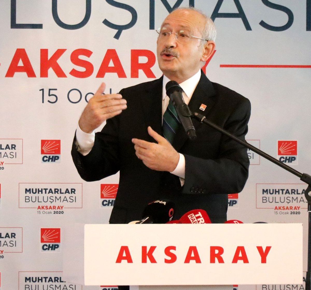 CHP Genel Başkanı Kılıçdaroğlu Aksaray\'da muhtarlarla bir araya geldi