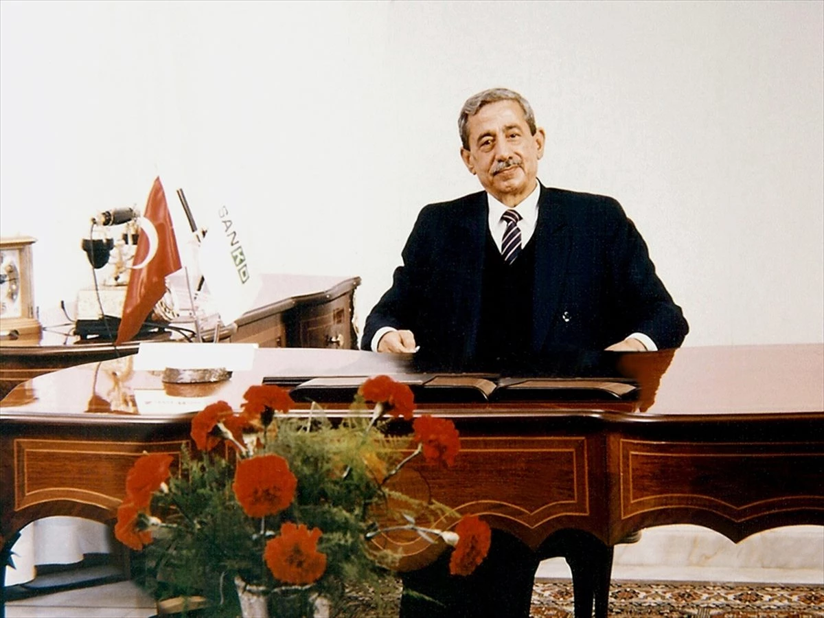GSO\'nun Kurucu Başkanı Sani Konukoğlu\'nun vefatının 26. yılı