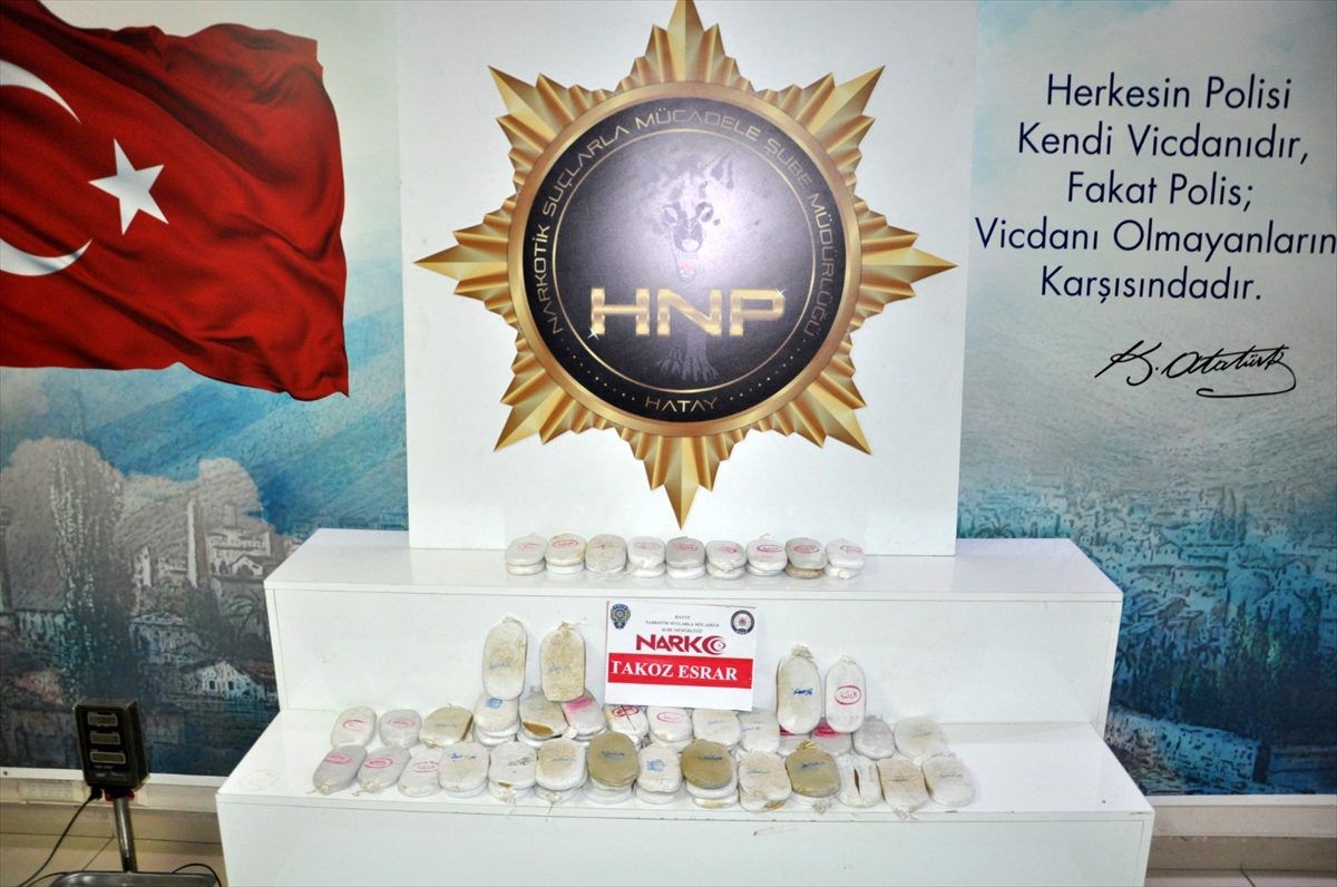 Hatay\'da uyuşturucu operasyonlarında 5 şüpheli yakalandı