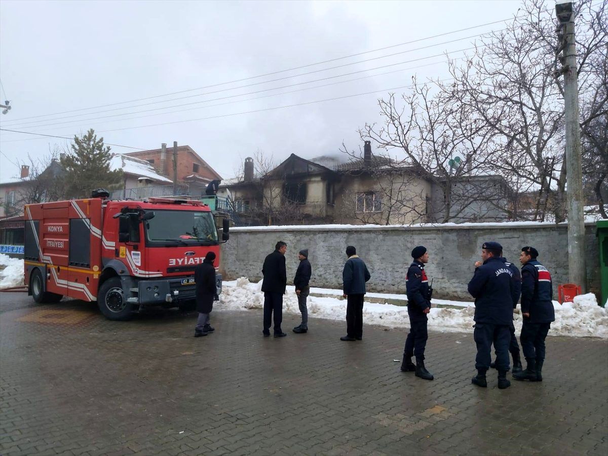 Hüyük\'te ev yangını