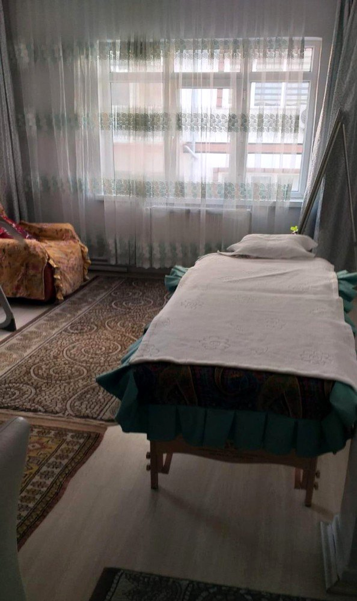 İzinsiz hipnoz tedavisi yapıldığı iddia edilen iş yeri kapatıldı